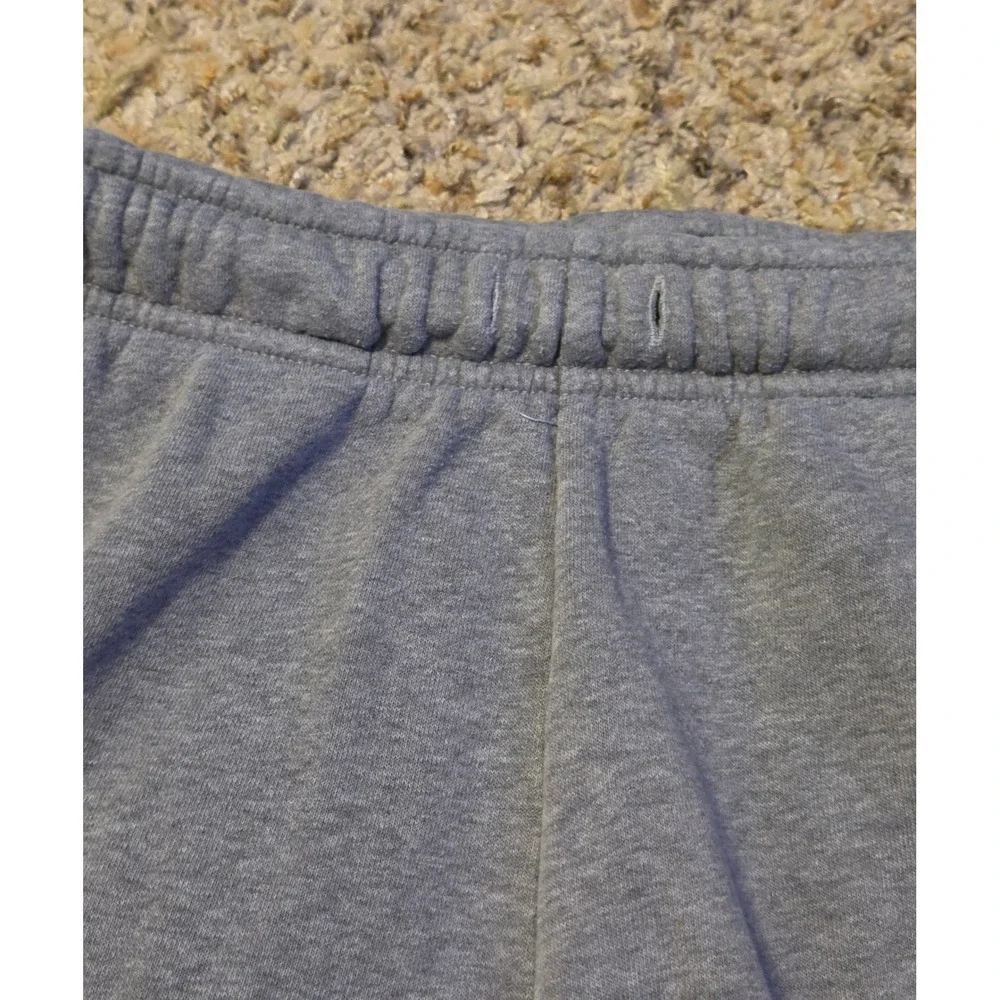The North Face Elastic Waistband Athletic Shorts Men's Size Medium Gray